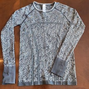 Ivivva by lululemon long sleeve shirt
